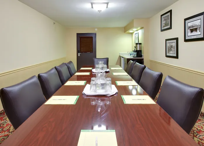 Blytheville 3 Star Hotels